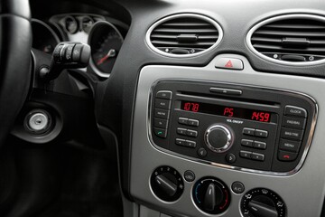 Automobile dashoboard. Six speed gear stick in a brand new sport car