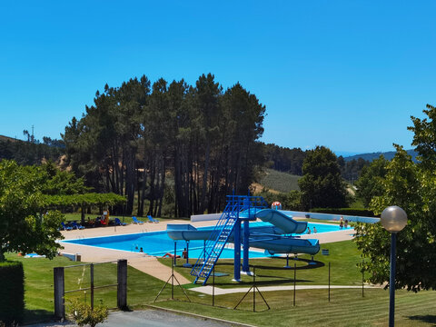 Piscinas municipais de Carrazeda de Ansi&atilde;es em Fontelonga