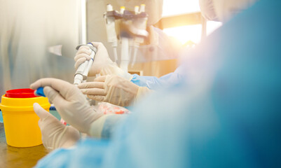 researcher working at the chemistry laboratory