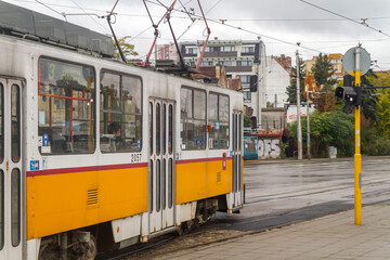 Fototapeta na wymiar Tranvia o Trolley en la ciudad de Sofia, pais de Bulgaria