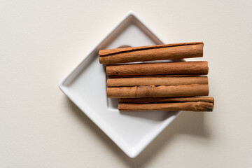 cinnamon sticks