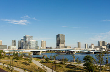 Fototapeta na wymiar 東京ベイエリア　豊洲、晴海運河の風景