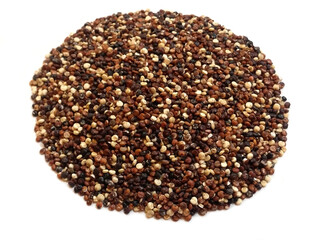  Quinoa on white background
