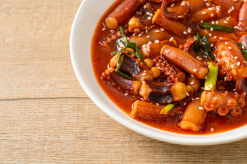 Stir-fried squid or octopus with Korean spicy sauce