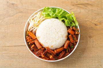 Stir-fried squid or octopus with Korean spicy sauce rice bowl