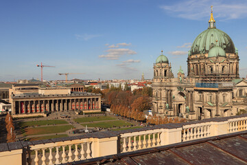 Neuer Blick auf Berlin; Blick vom Humboldt Forum auf Lustgarten, Altes Museum und Dom
