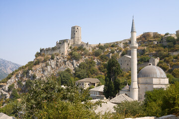 Fototapeta na wymiar View of Pocitelj with the mosque and citadel