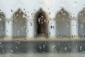 La porta della chiesa