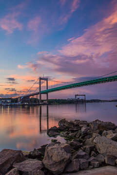 The famous &Auml;lvsborg bridge in Gothenburg harbour, Sweden