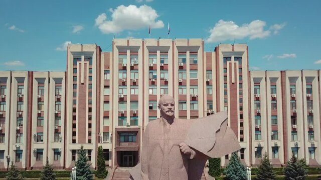Pridnestrovie Tiraspol - Lenin Monument and Government House Drone