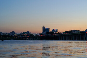 vancouver skyline at sunset