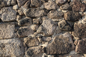 Mauer aus Natursteinen