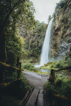 Cascada C&oacute;ndor Machay- Sangolqu&iacute;, Rumi&ntilde;ahui