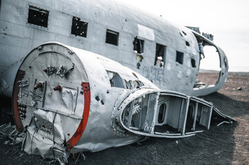 Abgestürztes Flugzeugwrack in Island mit turbine