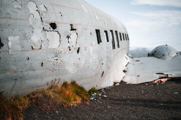 Abgestürztes Flugzeugwrack in Island