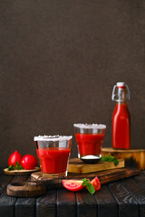 Composition with salty tomato juice