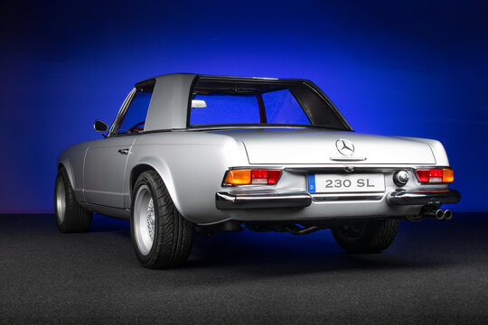 Mercedes Pagode 280 SL Heckansicht