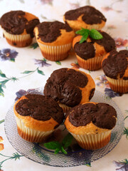 Muffins with chocolate.
