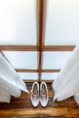 Fototapeta na wymiar wedding shoes on the floor
