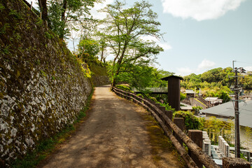 大分県竹田市の城下町の道
