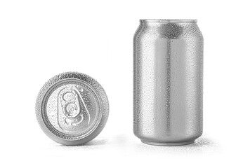 silver metal cans with drops