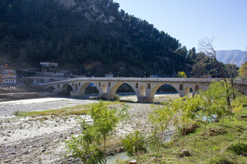 Fototapeta na wymiar view on famous bridge in Berat, called Ura e gorice, historic bridge