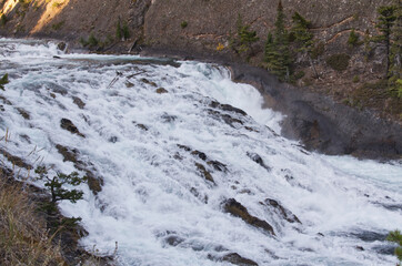 Obraz premium Bow Falls on an Autumn Afternoon