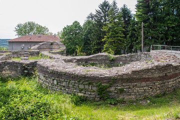 Fototapeta na wymiar Ruins of ancient Roman Fortress Castra Martis in town of Kula, Bulgaria