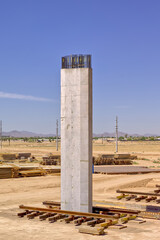 Obraz premium Unfinished support column for an Arizona Highway