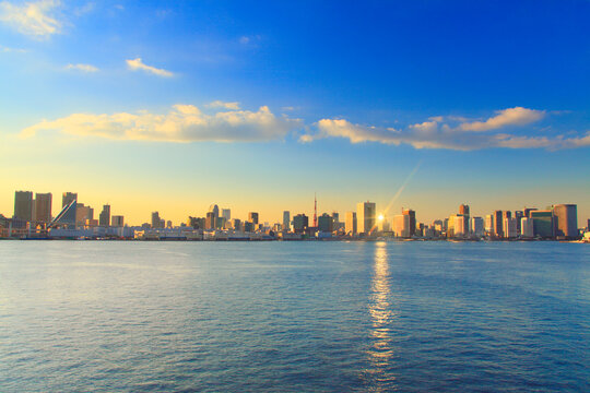 夕日に輝くベイエリアのビル群, 港区,東京都