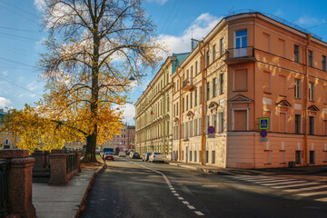 Fototapeta na wymiar Embankment of the Griboyedov Canal on a sunny autumn morning, Saint Petersburg, Russia