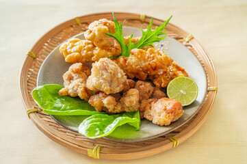 鶏のからあげ