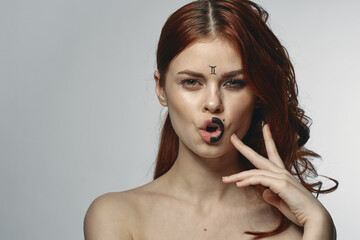 pretty woman bright makeup zodiac sign astrology gemini