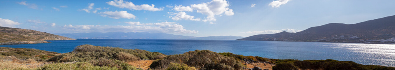 Fototapeta na wymiar panoramic view of the sunken city of Olus, on the island of Crete on a sunny day, horizontalpanoramic view of the sunken city of Olus, on the island of Crete on a sunny day, horizontal