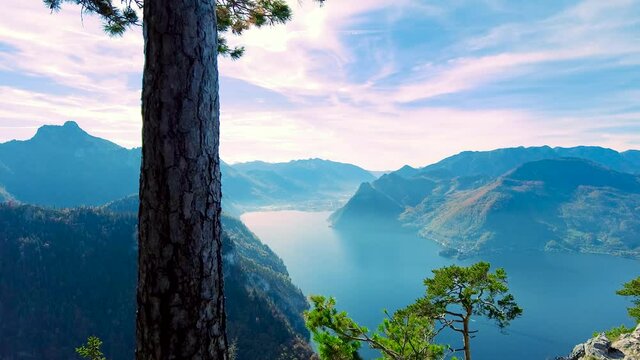 Traunsee / Traunstein - Ausblick - Austria 4K