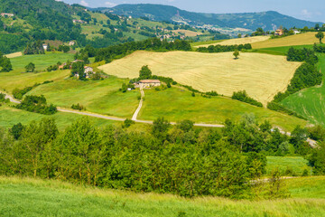 Obraz premium Rural landscape along the road from Pavullo nel Frignano to Polinago, Emilia-Romagna.