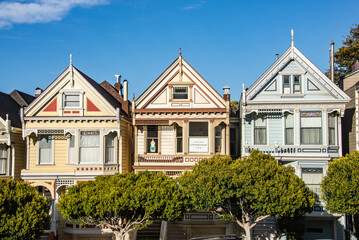 Fototapeta na wymiar Rows of The famous Painted Ladies, Victorian postcard row homes, San Francisco, California, U. S. A.