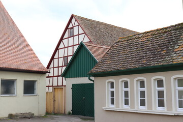 Altes Schulgebäude in Ickelheim bei Bad Windsheim.
