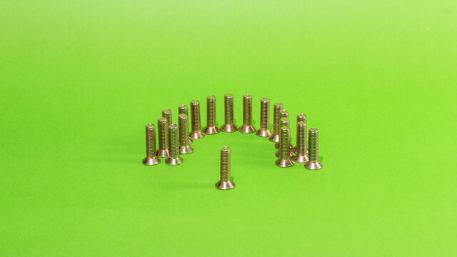 Tuercas y tornillos.  nuts and bolts.