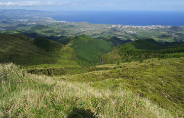 Fototapeta premium green mountain landscape on the azores islands