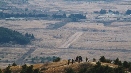 People who climb Jeju Island in the winter.

