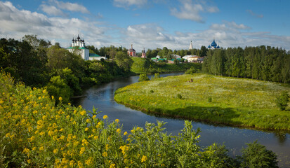 Fototapeta na wymiar Ancient temples and monasteries of the city of Suzdal. Russia