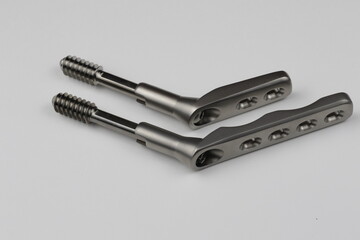 Surgical plates for osteosynthesis in case of hip fractures