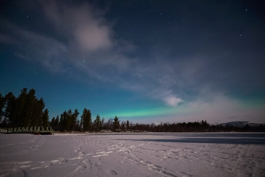 aurora borealis northern lights sweden lapland landscape © Dimitri