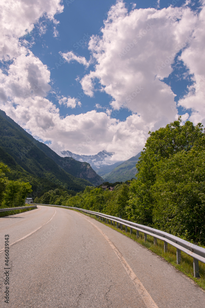 Wall mural mountain roads between Ceresole Reale and the Nivolet hill around serrù lake, Agnel lake, Nivolet lake in Piedmont in Italy