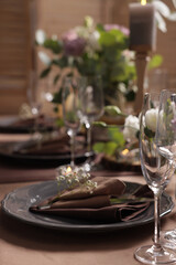 Elegant table setting with beautiful floral decor
