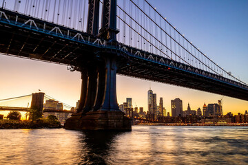 Fototapeta na wymiar Manhattan Bridge with downtown Manhattan city skyline, cityscape of New York