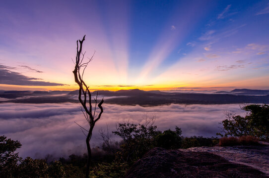 Kaeng Tana National Park, Chanadai Cliff, a place to see the sunrise before anyone else in Thailand