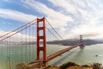 Fototapeta na wymiar Scenic view of the Golden Gate Bridge in San Francisco.