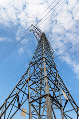 Power transmission tower